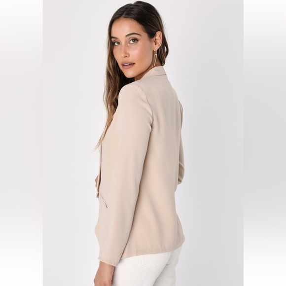 ✨📋 Lulu’s Miss Punctuality Taupe Lightweight Blazer - S📋✨ - Picture 4 of 11
